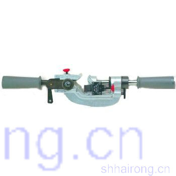 �ܿռ����µ����м��Ƥ��