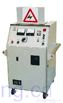 �͵�ѹ������