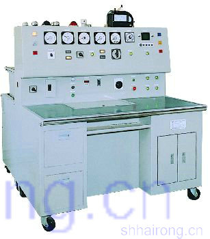 �͵�ѹ������